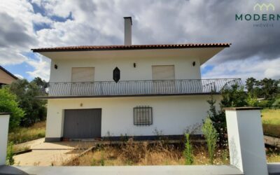 Moradia T4 com 230m2
