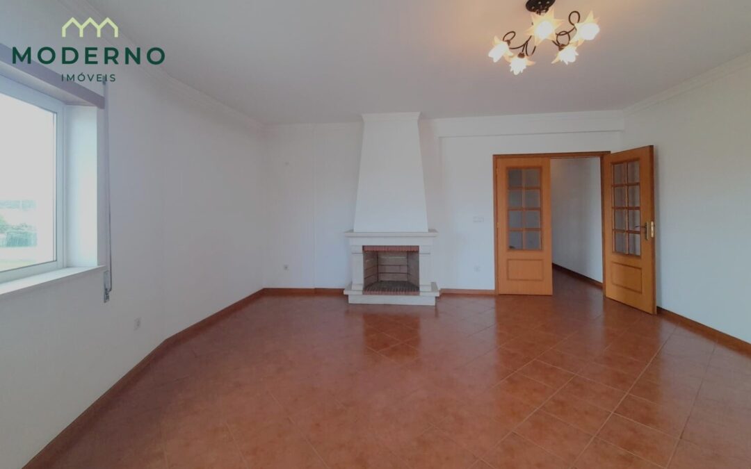 Apartamento T2 c/ garagem box – Guia, Pombal