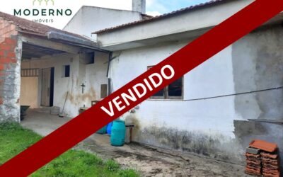 Moradia para Remodelação + terreno c/ poço