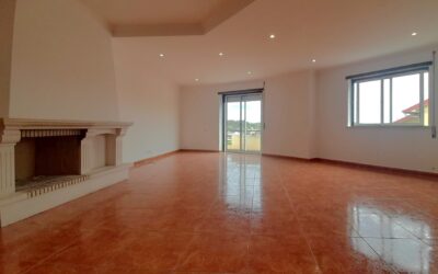 Apartamento T3 c/ garagem box e arrumo – Guia, Pombal