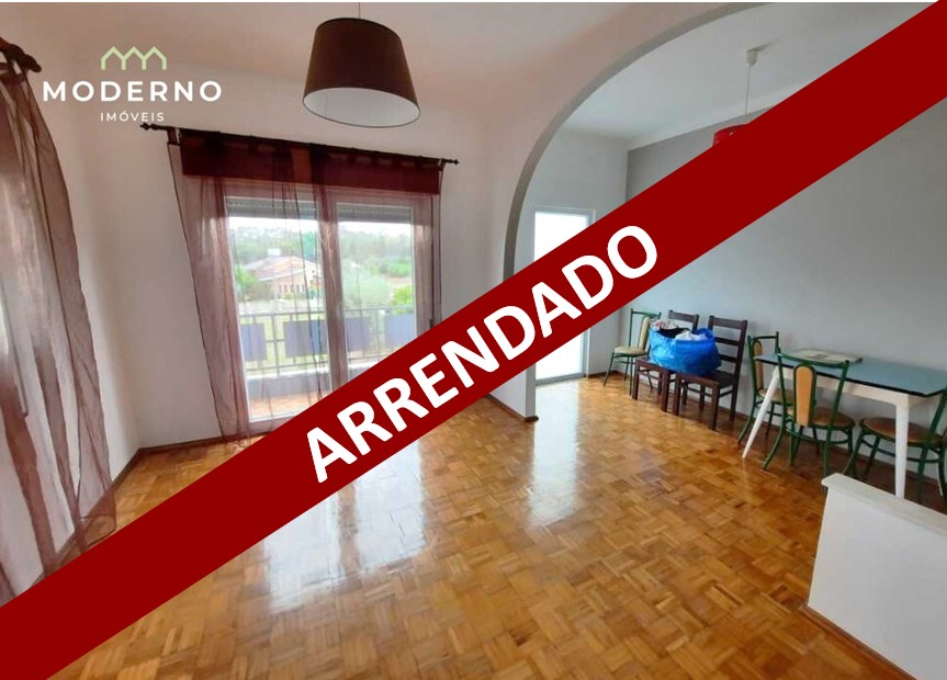 Arrendamento T2 renovado – Ilha, Pombal